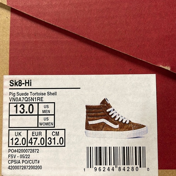 Vans Men’s Sk8-Hi
Pig Suede Tortoise Shell
VN0A7Q5N1RE
Sneakers - Picture 14 of 16